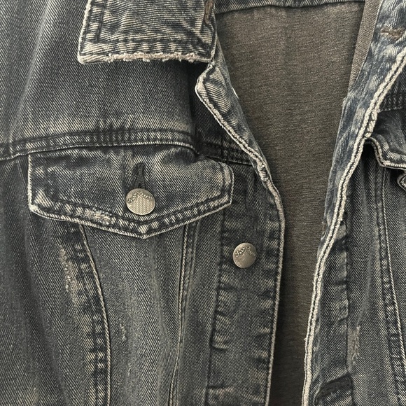 FREE PEOPLE Distressed mixed Grunge witch core sweatshirt black Jean Jacket SZ M - Picture 6 of 9